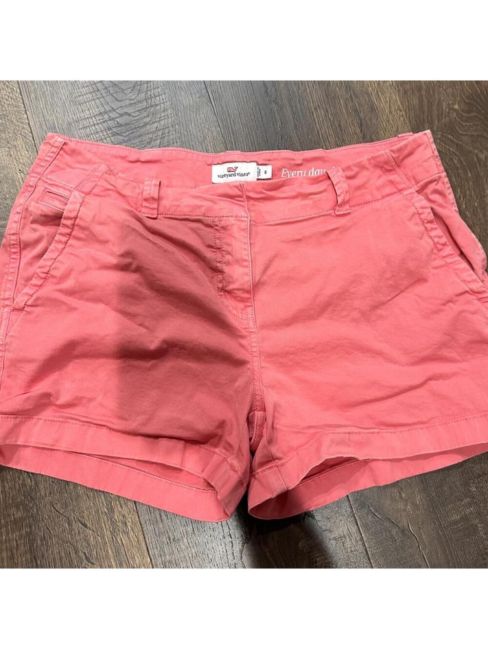 Vineyard Vines Women's Pink and Red Shorts